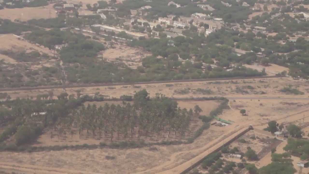 PIA A310 PK-365 landing at Karachi (KHI/OPKC) & taxi towards gate HD
