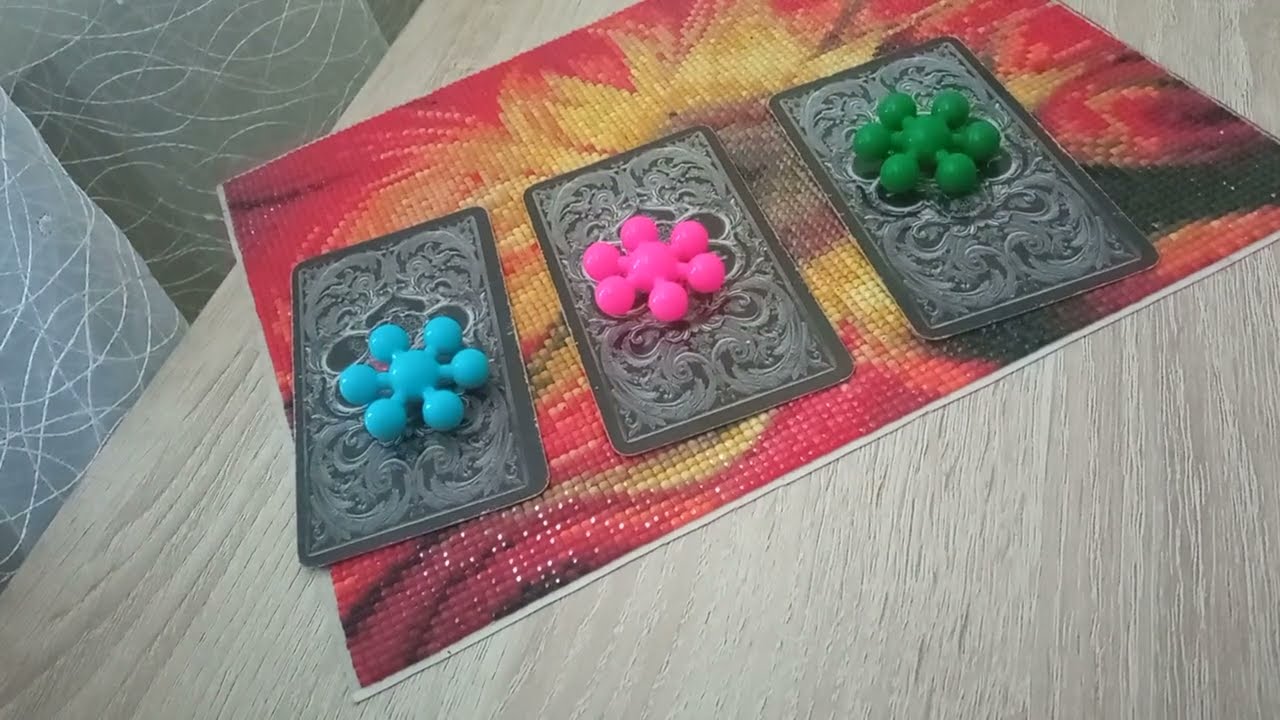 🐍 Que esta pasando en la vida de tu enemigo/a? Tarot interactivo hoy. Canalizacion. Elige una carta.