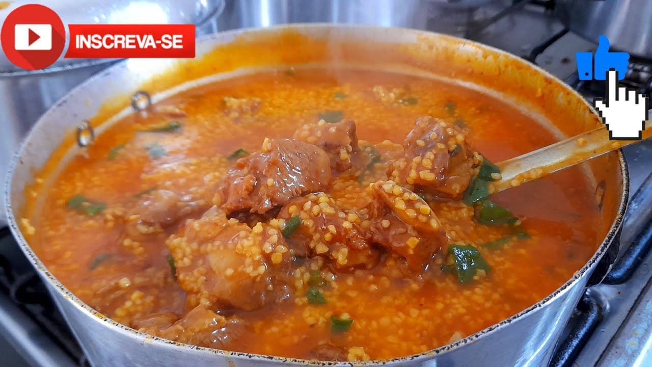 Canjiquinha mineira com costelinha de porco