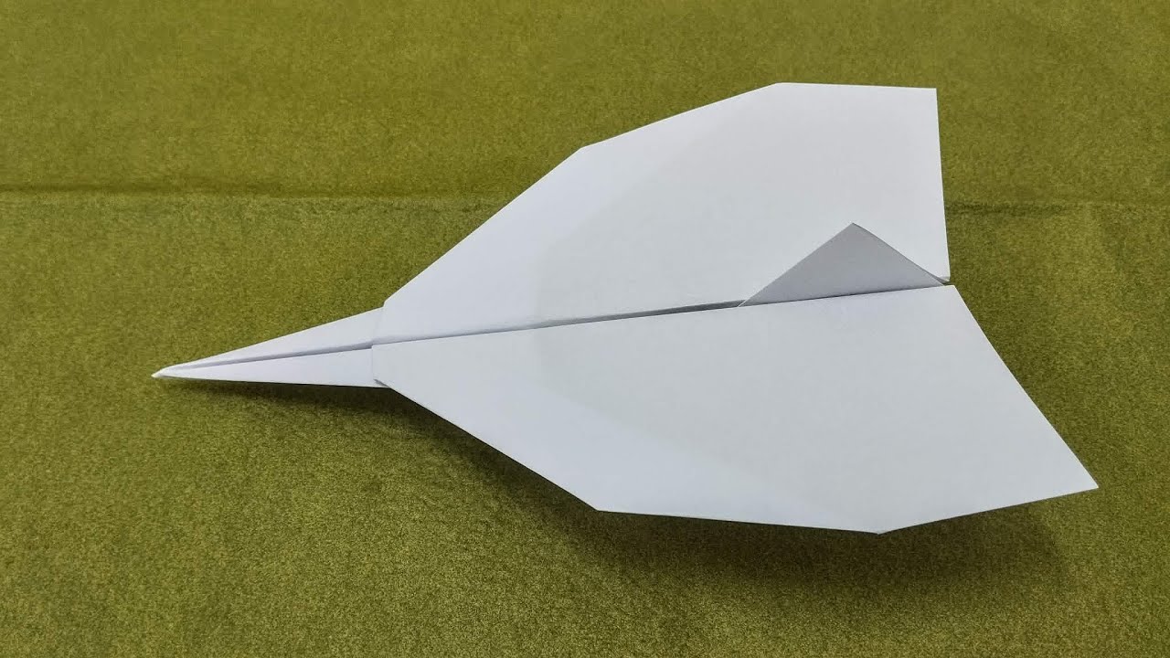 Как легко сложить бумажный самолетик оригами, который летит далеко.