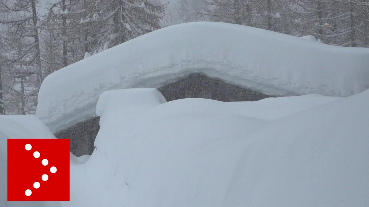 Tantissima neve in Val Ferret 5 marzo 2020: automobilisti in difficoltà