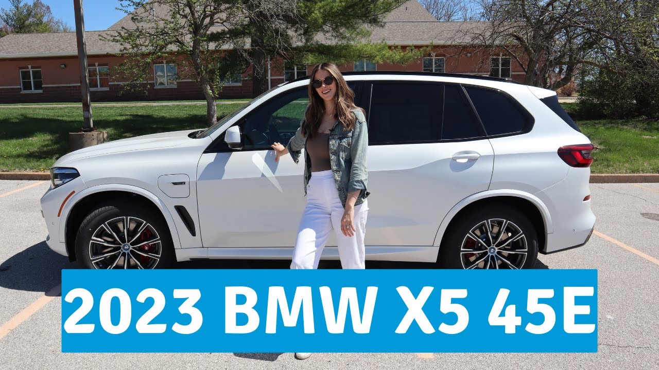 Can the 2023 BMW X5 45e fit your carseat?