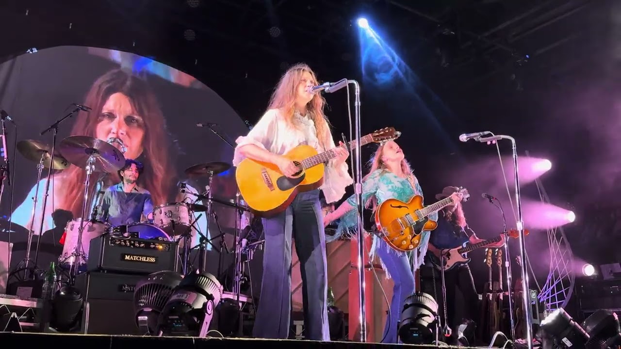 Aly & AJ : The Silver Deliverer Tour : The Last Town : San Diego, CA : 11/5/2025 