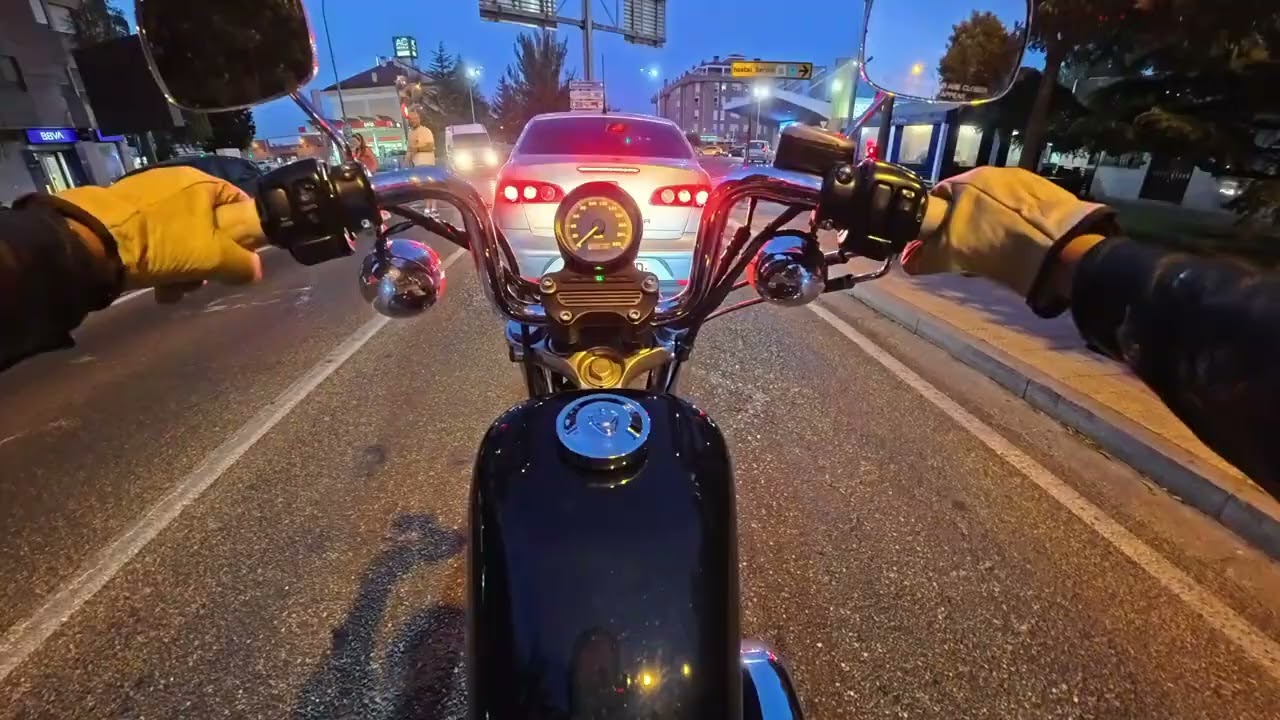 HD Sportster XLH 883 01' prueba Insta360 AcePro2 (1)