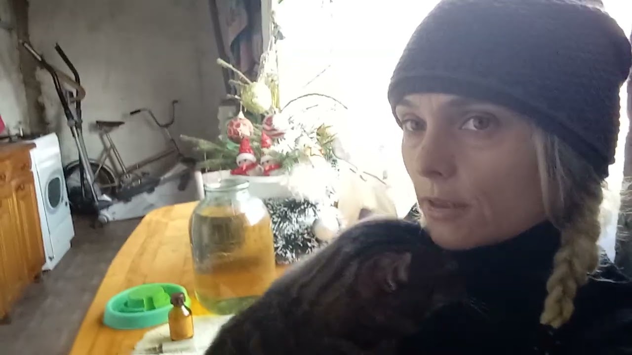 Йод имеет значение свои супер свойства!все Голубям . 