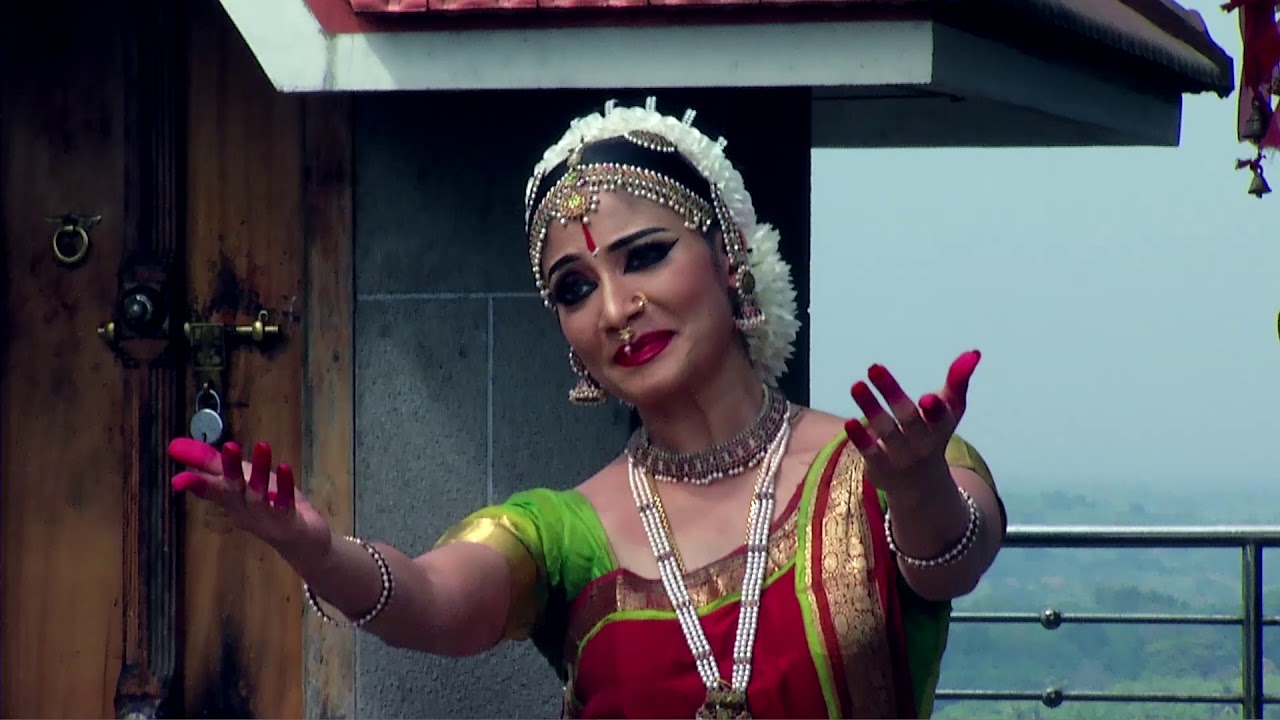 Neelamana sisters  (Draupadi praveen and Dr Padmini Krishnan)