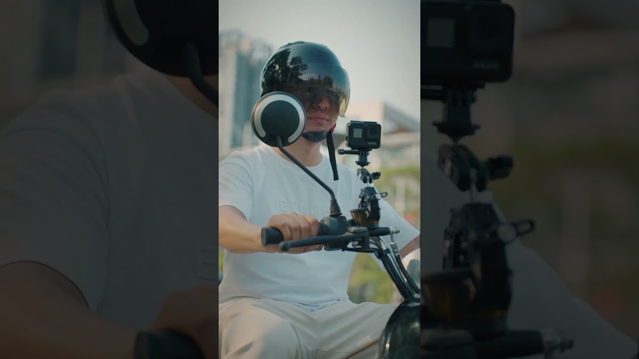 Use the ST83 super clamp to hold your camera, phone, lights and more exactly where you need them!