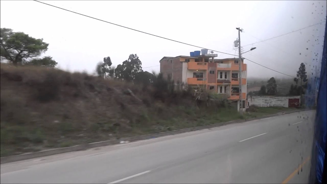 VIAJANDO A LOJA EN BUS...