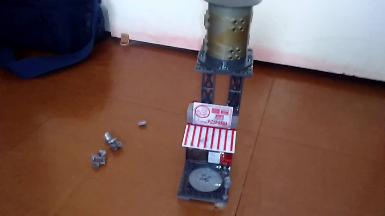 Terremoto en la pizzer&iacute;a 2/2