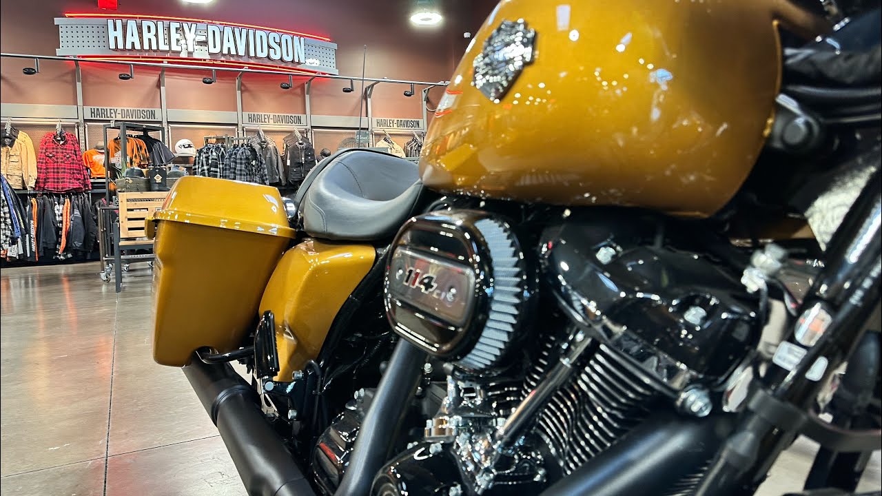 How To Adjust Rear Suspension On 2023 Street Glide & 2023 Road Glide