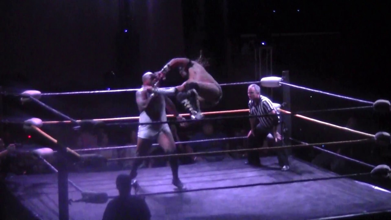 FINALES 2017 GREAT SOUHERN 8 REY FURY VS OSHAY EDWARDS