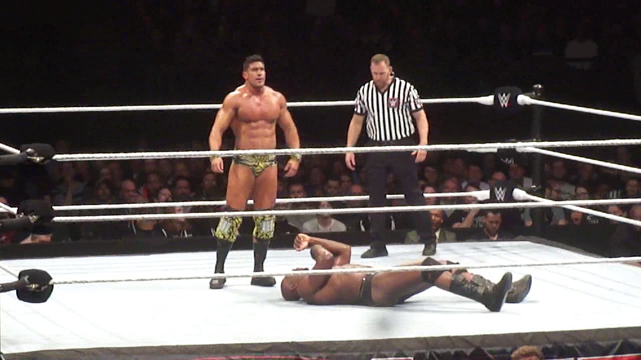 EC3 vs Titus O'Neil (WWE Live Brussels - 9/5/2019)