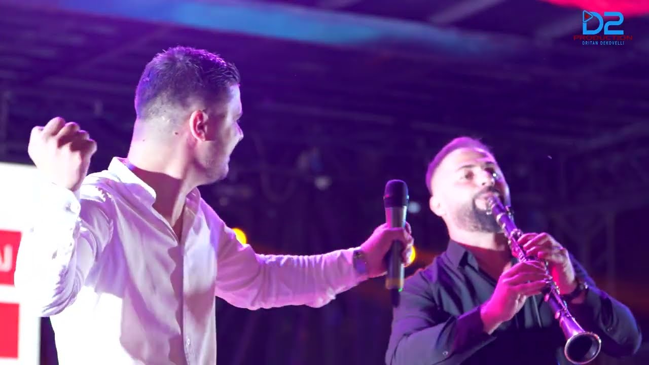 Renato Jaho,Erik Ajdini & Alfred Skenderaj klarinet dhurojn spektakel Parada Rrenjet e zemres Asti