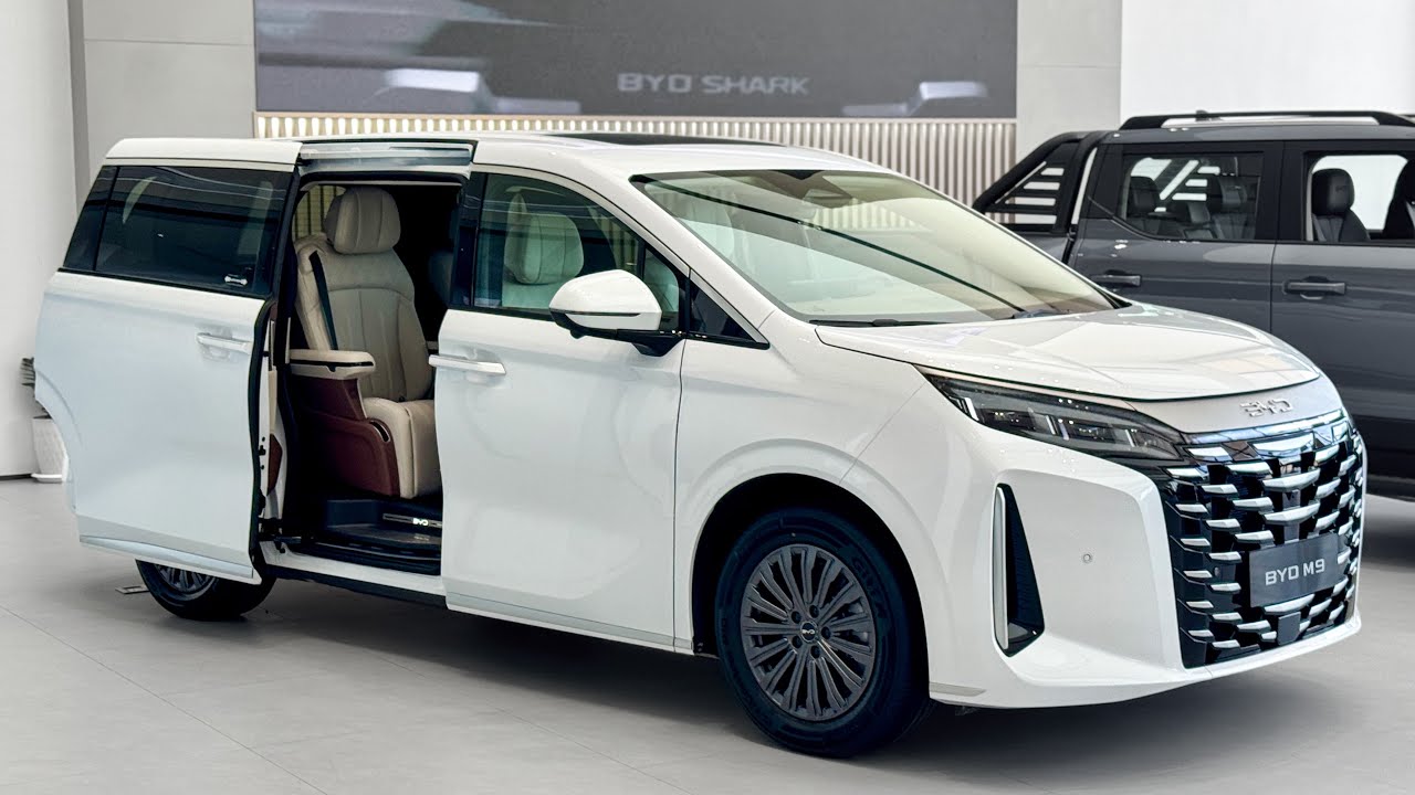 Новый BYD M9 — ультра-роскошный 7-местный электромобиль! Обзор интерьера и экстерьера
