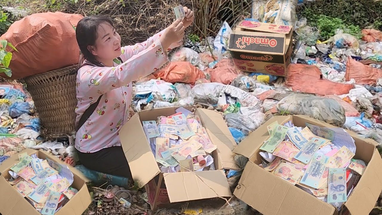 Scrap collection. The girl discovered a large amount of money in the garbage box _huyen my