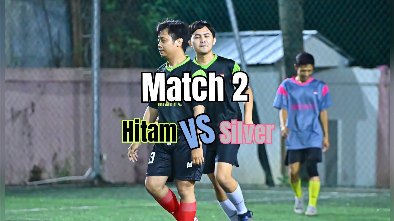 9M : Hitam 3-1 Silver