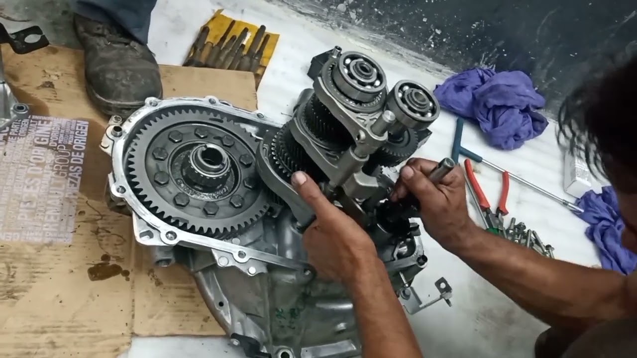 KWID Gear Complete overhaul Reverse time noise SG1 Gear box complete working 💯✅