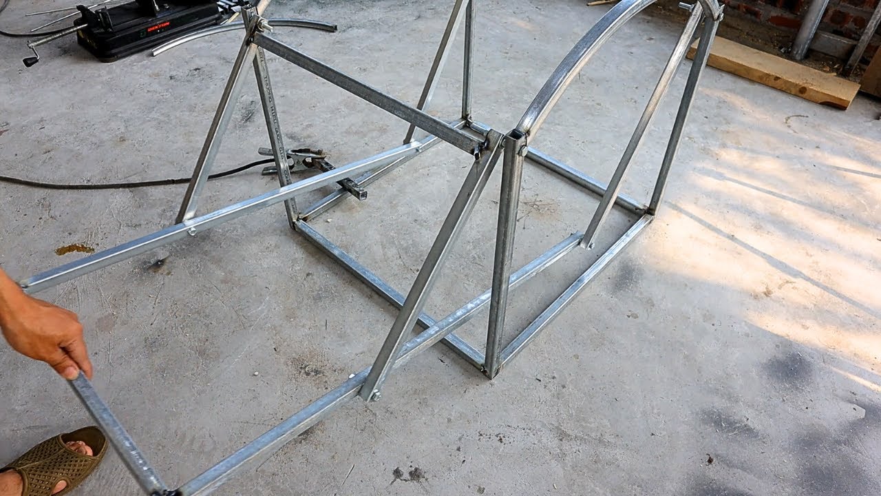 Great idea to make a smart craftsman's relaxation chair / DIY smart folding metal