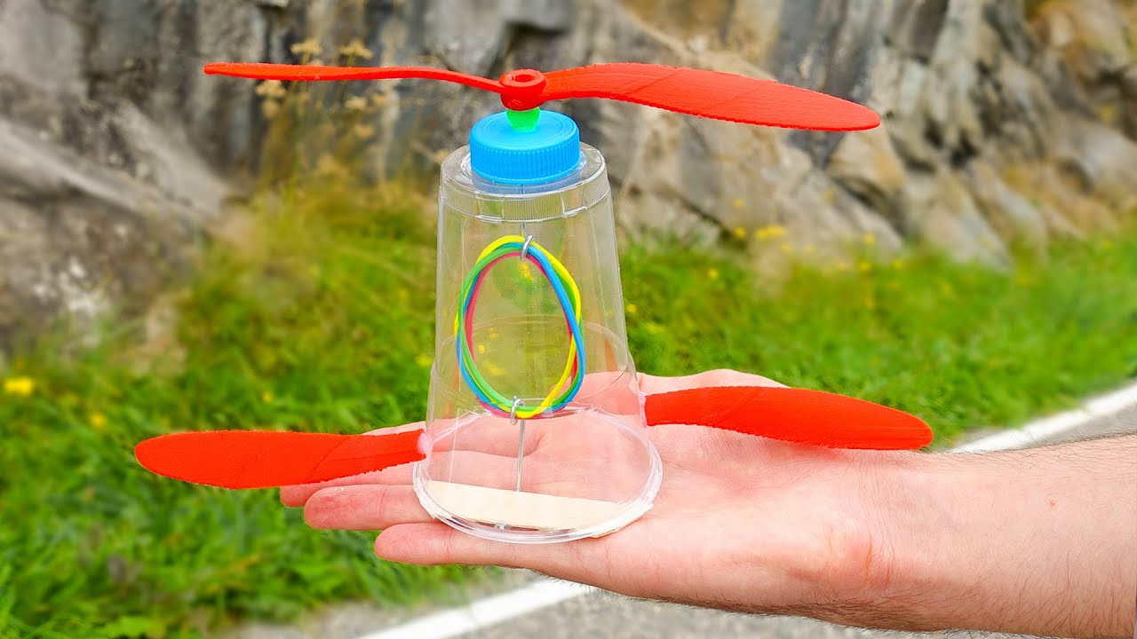 CONSTRUYO un HELICÓPTERO con un Vaso de Plástico (FUNCIONA) 🚀😲