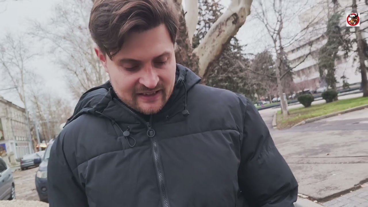 Кишинев . 10.12.24 . ул 31 Августа . я беременна , я здесь работаю , где здесь тротуар .и.т.д