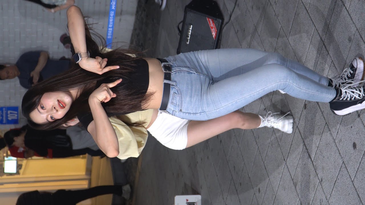 220705 댄스팀 레이디비(Lady.B) ★보미 03- Lovesick Girls [4k] @홍대버스킹 [직캠 shinlim]