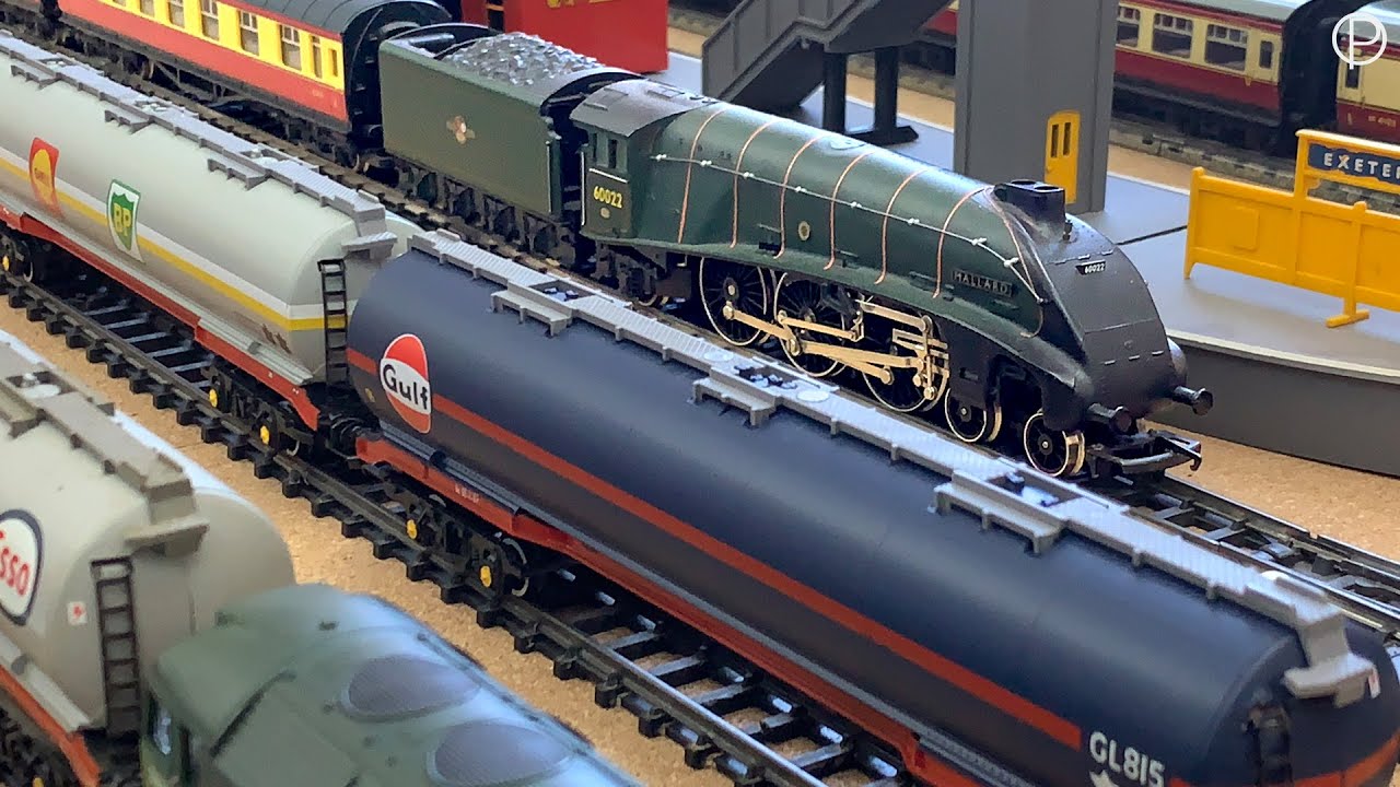 Локомотив класса А4 Hornby Railways R.350 «Mallard»