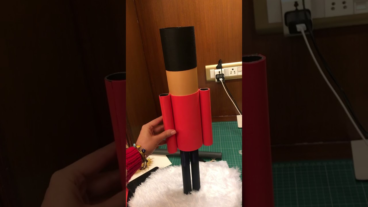 DIY NUTCRACKER SOLDIER FOR CHRISTMAS DECOR 🌲 Easy Handmade Decoration