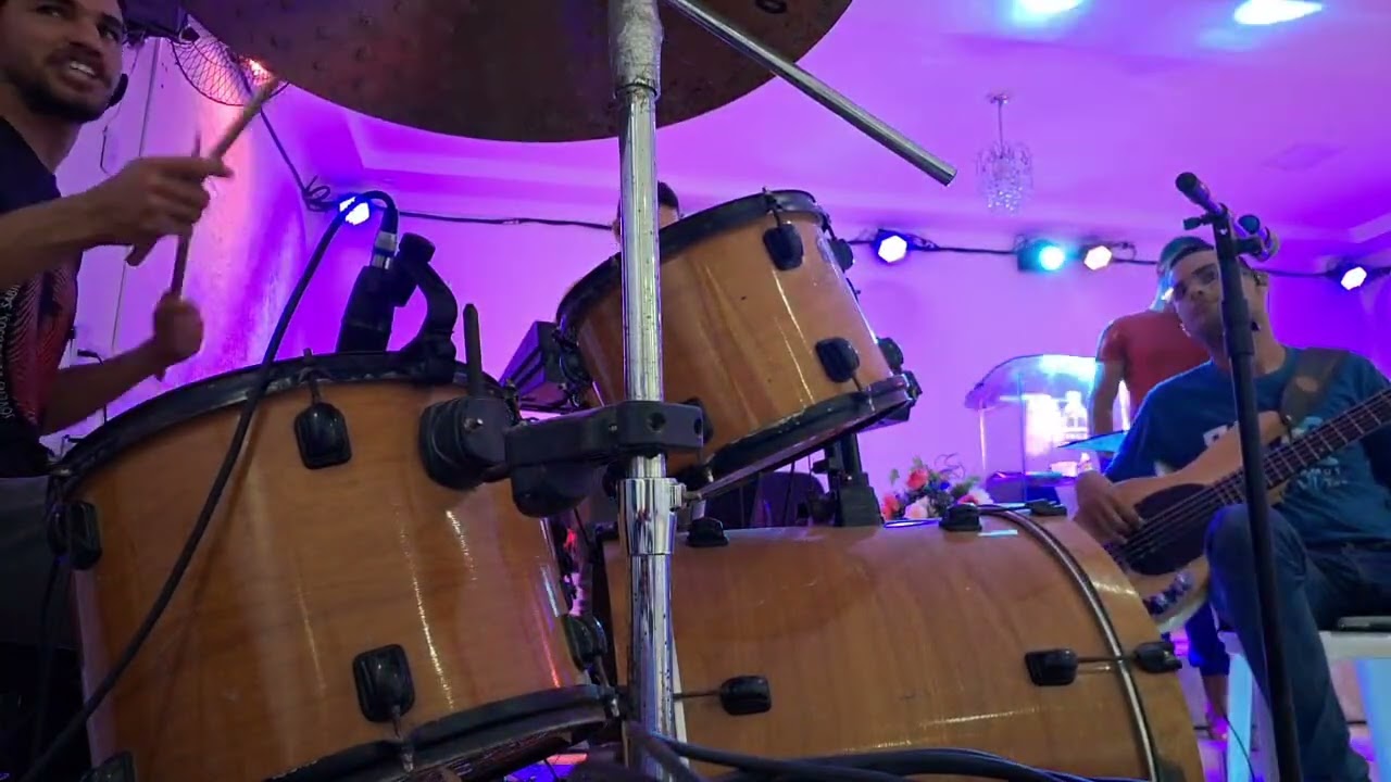 Banda Nova geração/ Marcos antônio (Medley)