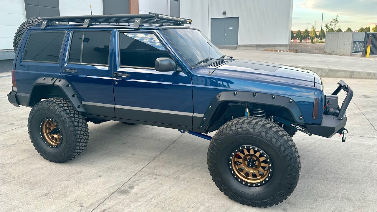 Built 2001 Jeep Cherokee XJ RestoMod in Royal Blue Metallic