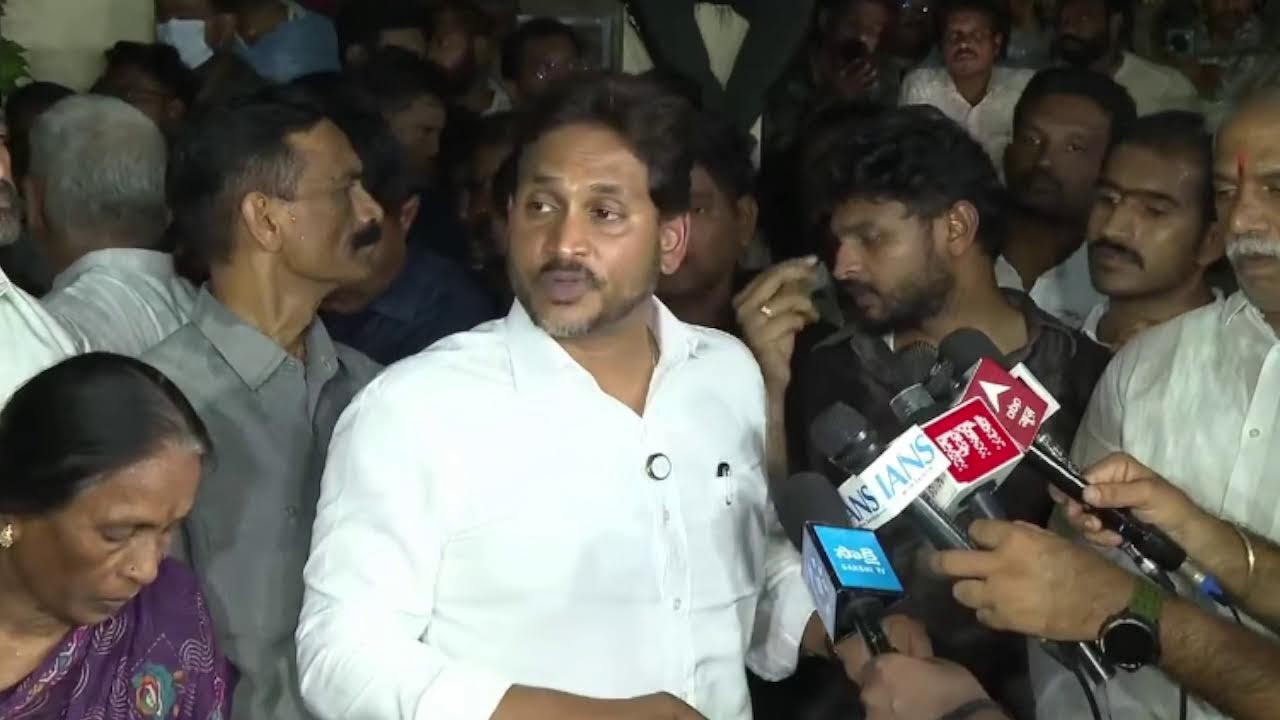 LIVE: YSRCP Chief YS Jagan Consoles Gade Sai Krishna&rsquo;s Family in Krishna Lanka, Vijayawada