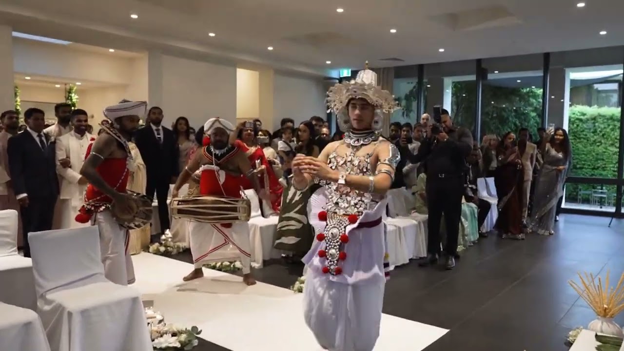 Sri lankan traditional kandyan in Melbourne #flips #kandyandance #wedding #melbourne #srilanka 