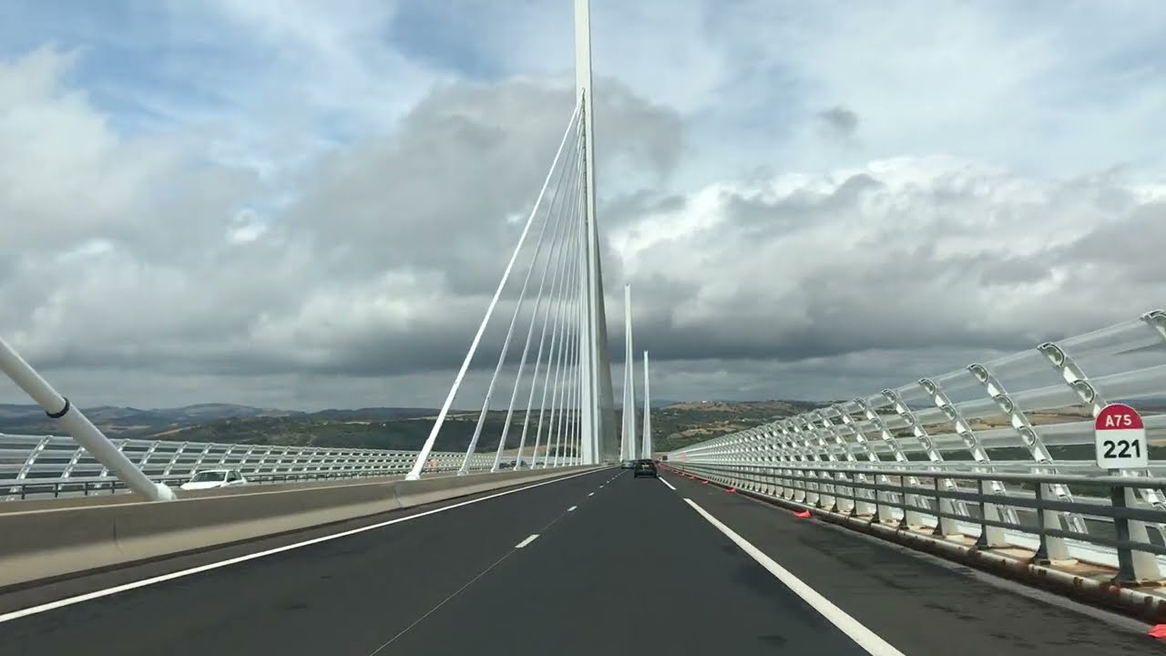 Crossing the Millau Viaduct (Northbound)