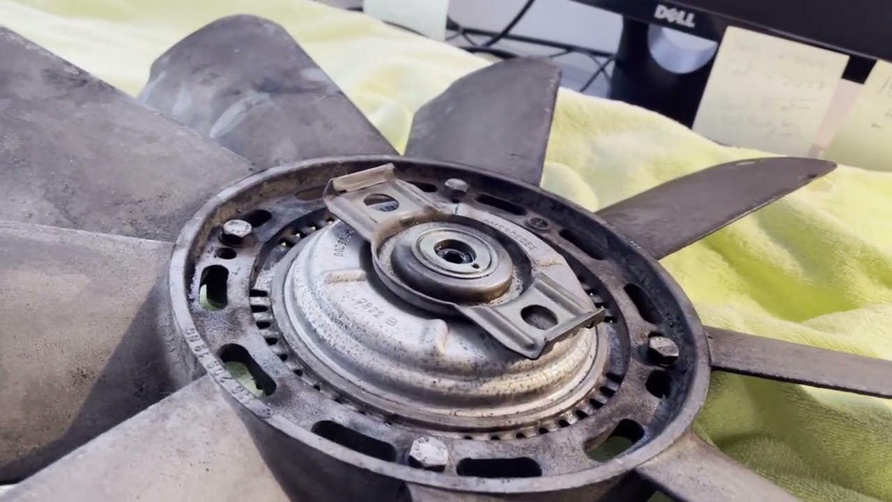 1984 Mercedes 380SL R107 Fan Clutch oil - Temperature gauge