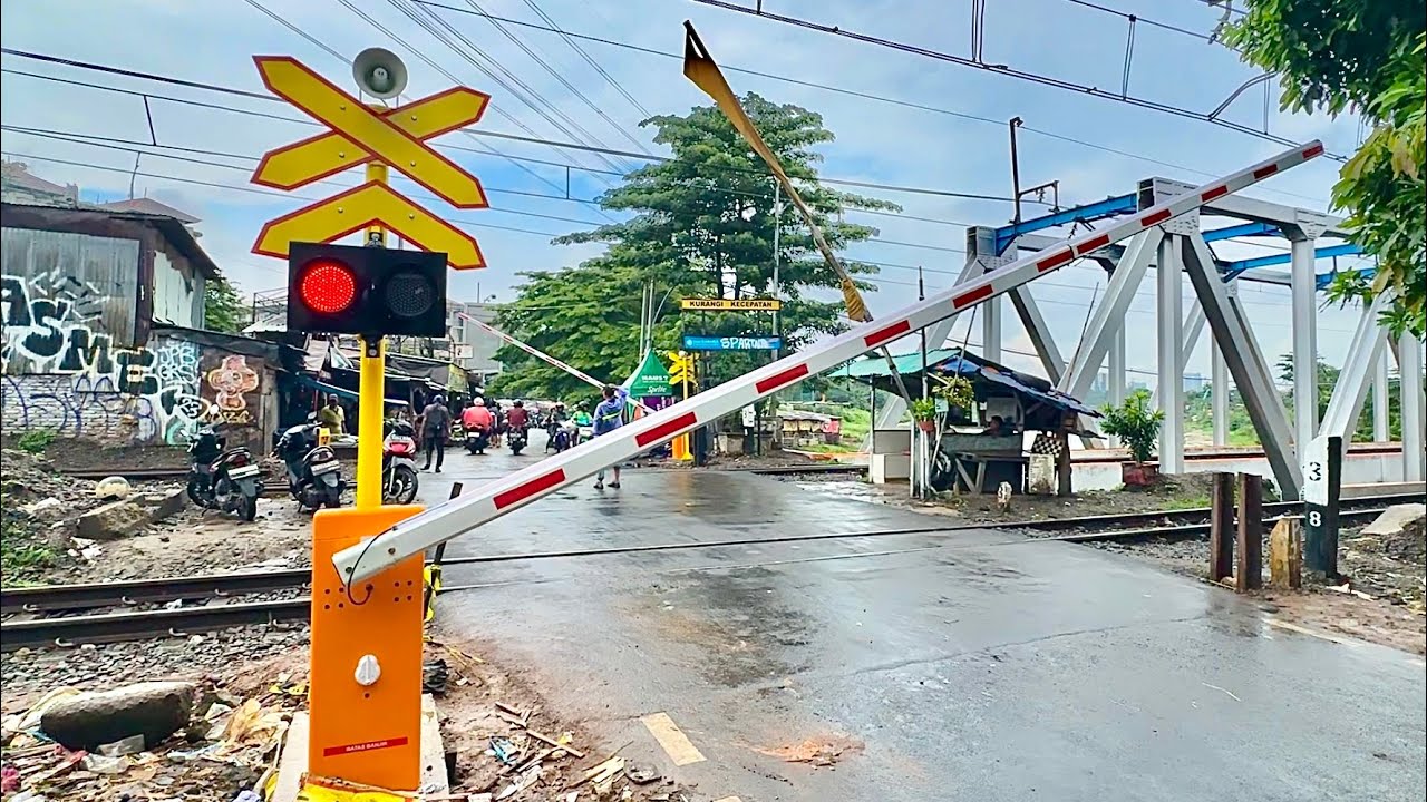 SANGAT UNIK!, Perlintasan KA TERBARU Pintu Air Karet Tanah Abang, Jakarta Pusat