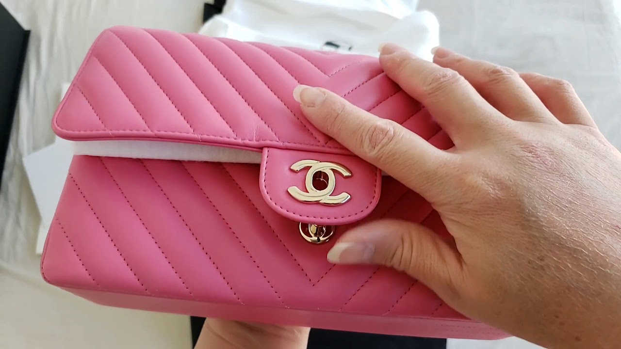 Bag of the Day 24: CHANEL Classic Flaps Medium in Chevron Lambskin Pink 19C 