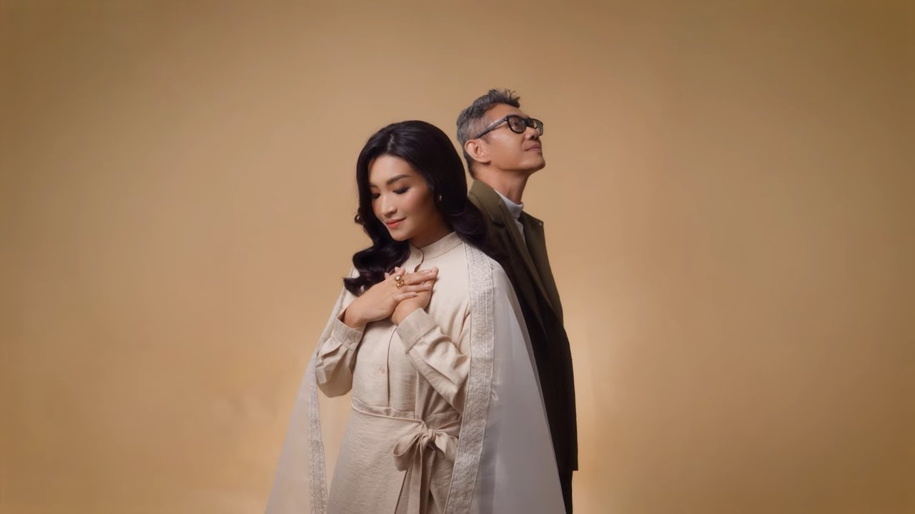 Panji Sakti, Egha De Latoya - Dia Menunggu (Official Lyric Video)