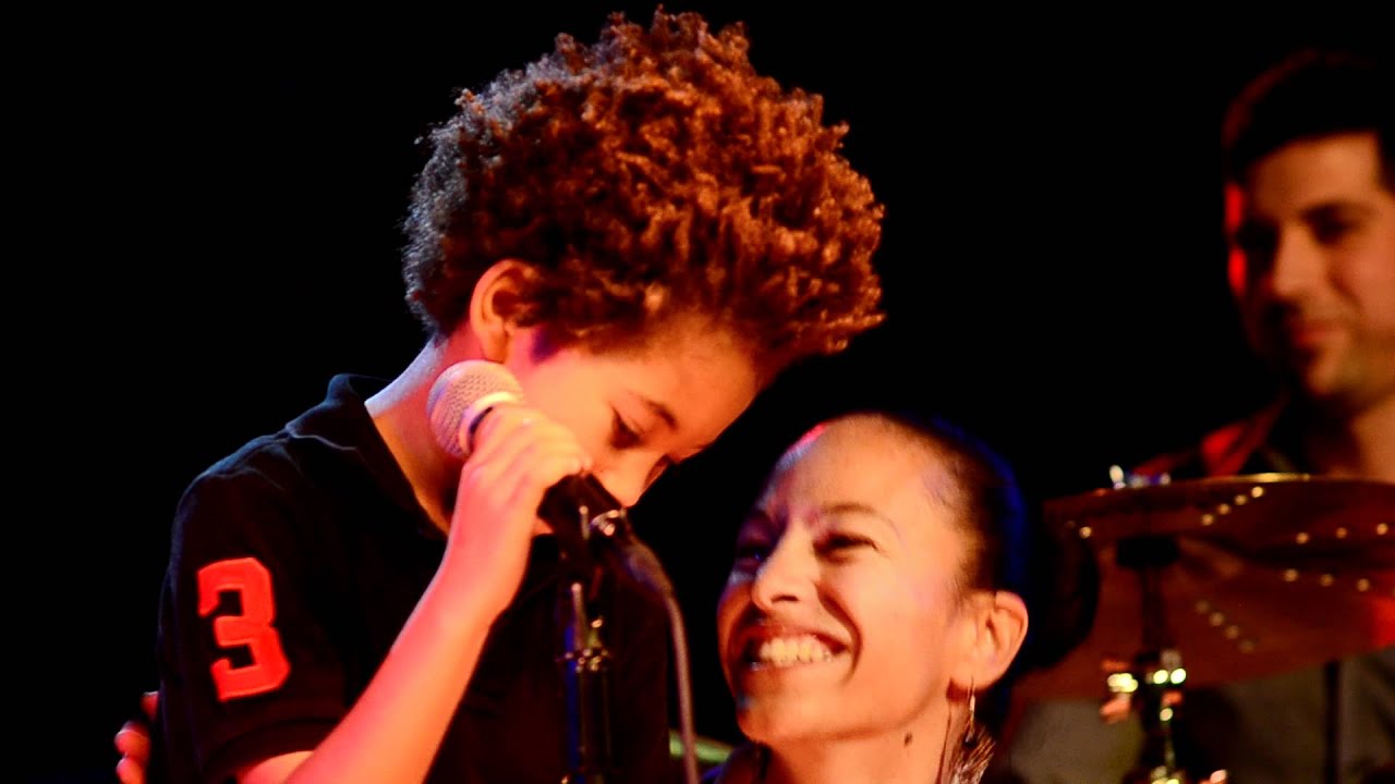 Magnus Sings With Gretchen Parlato