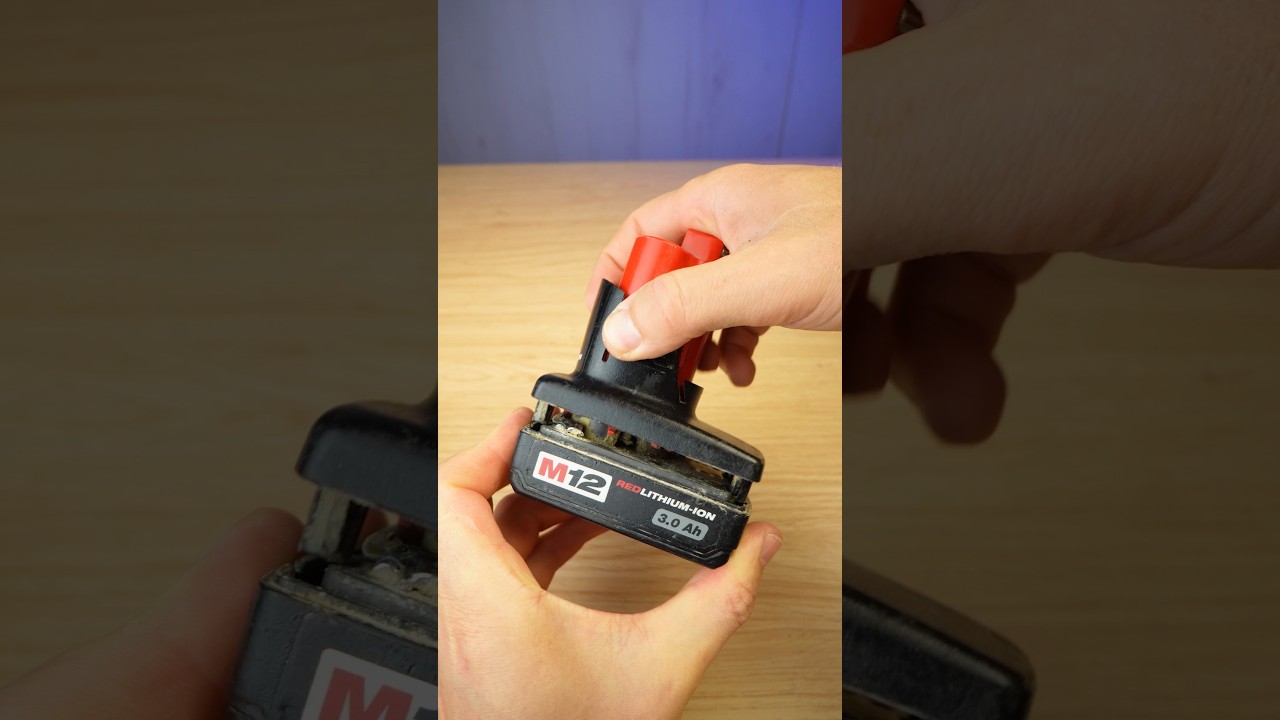 Проверил, что скажете? Оригинальный M12 Milwaukee RED LITHIUM-ION 3.0 Ah