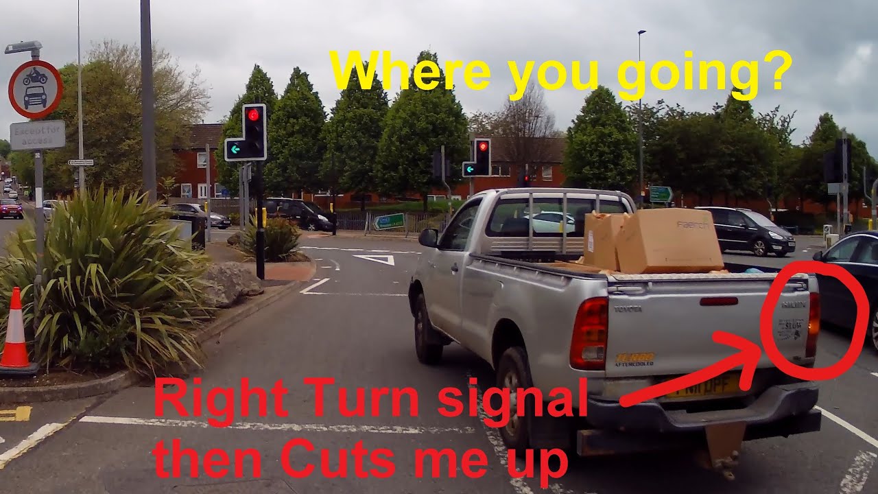 Crash for Cash Blackburn. No just stupid drivers.