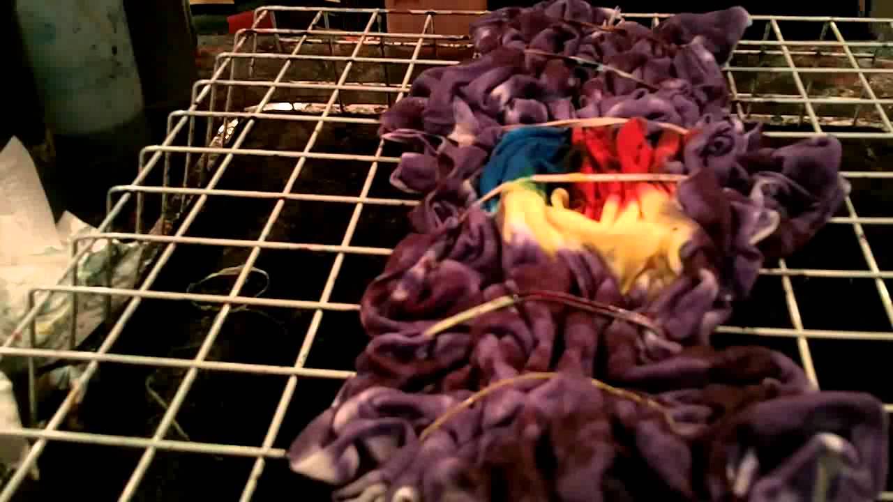 How to Tie Dye - Galaxy Swirl