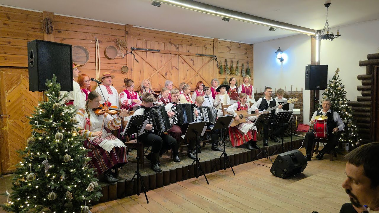 W Perkowicach kolędowali na ludową nutę| Radio Biper
