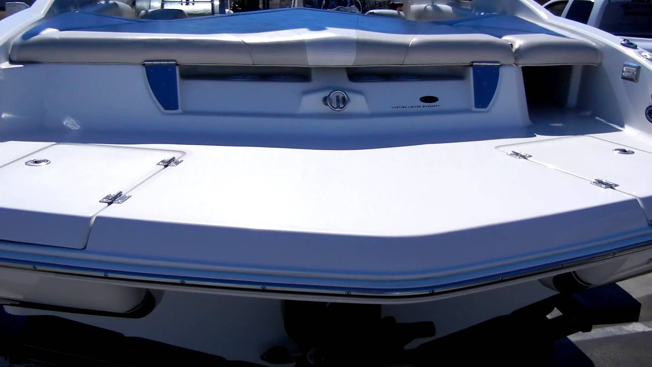2006 Larson 228 LXI #1 By CG Marine International