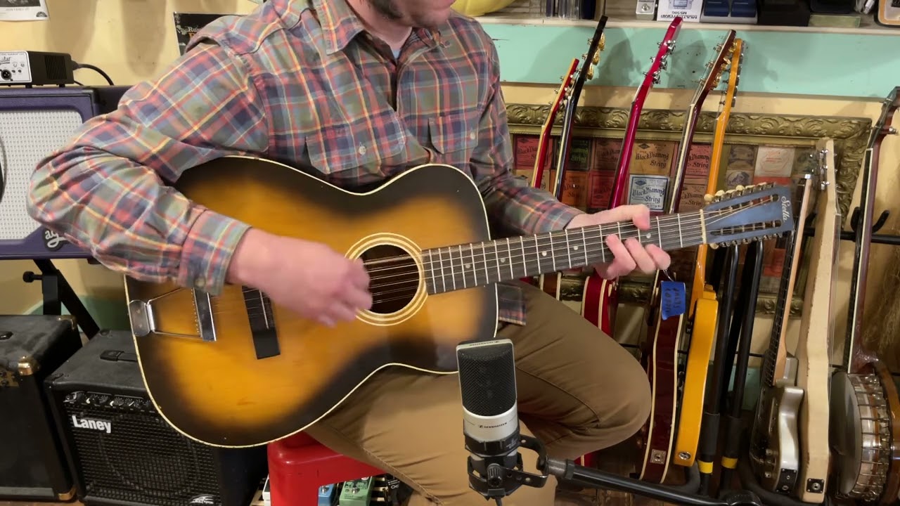 1964 Stella (Harmony H922) 12-string 000-size guitar