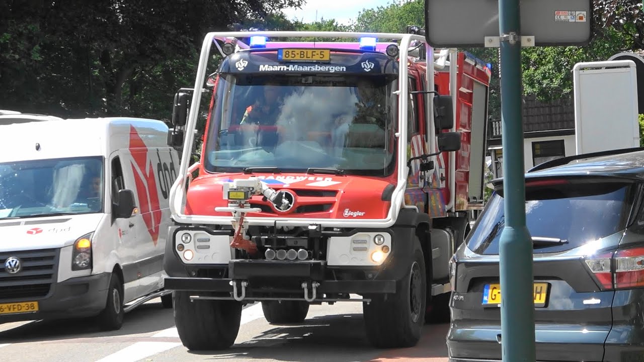 Prio 1 brandweer met spoed onderweg naar verschillende meldingen
