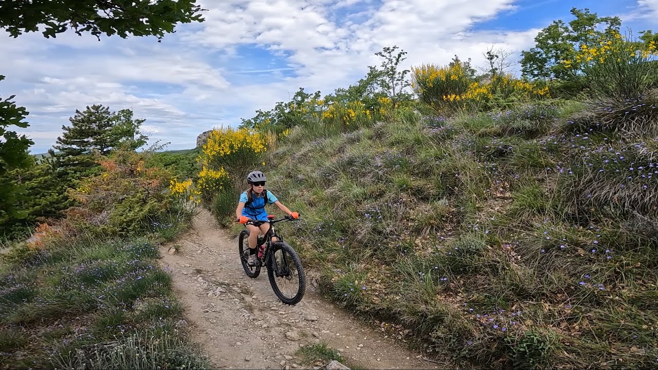 VTT et trottinette à Saoû