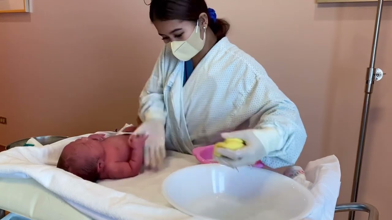 Newborn's First Bath In Hospital/St.Lukes BGC