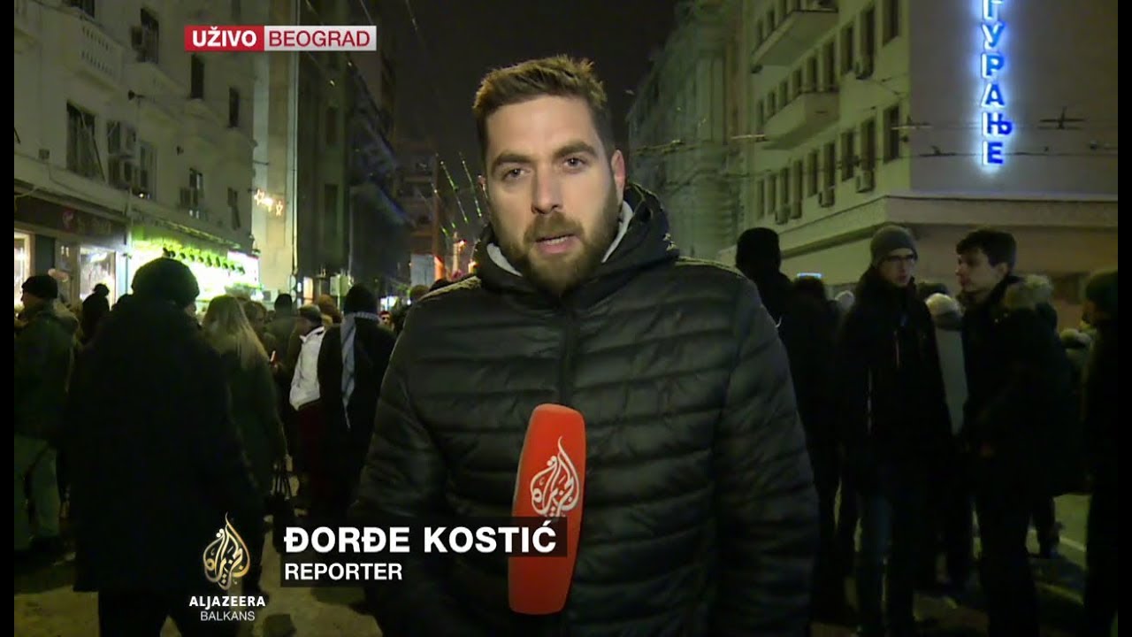 Kostić: Vi&scaron;e hiljada ljudi na osmom protestu 'Jedan od pet miliona' u Beogradu