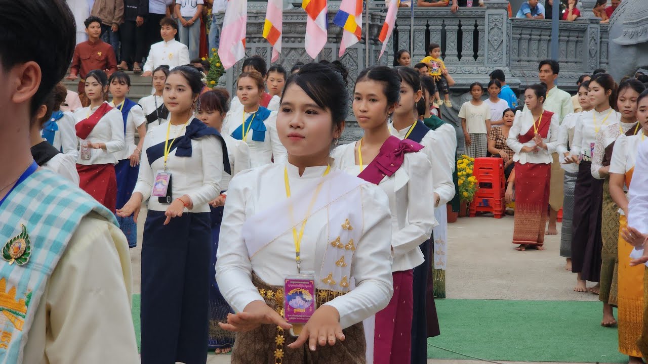 ការហាត់រាំ នៅខេត្តព្រះត្រពាំង Wat khmer krom. Tập múa saravan, romvong khmer 2026 | Tập 4
