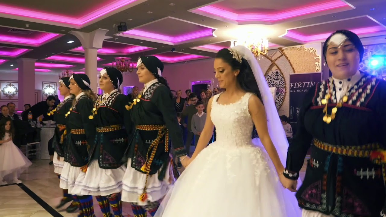 Gelin ve Firtiniza kiz Horon ekibinden guzel bi karadeniz solo