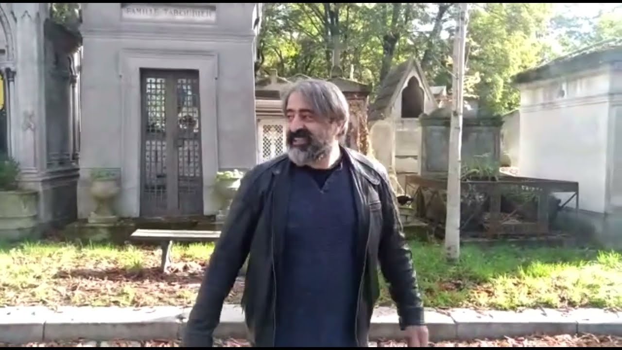 Ahmet Kaya ve Yılmaz Güneyin  mezarlarina yapılan saygısızlık #keşfet  #ahmetkaya  #yılmazgüney